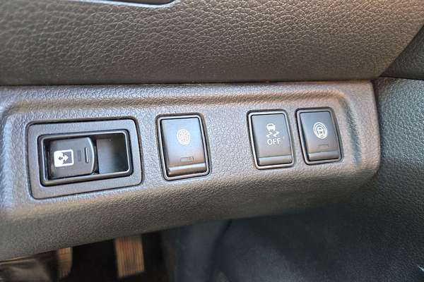 2022 Nissan Navara ST D23 4X4