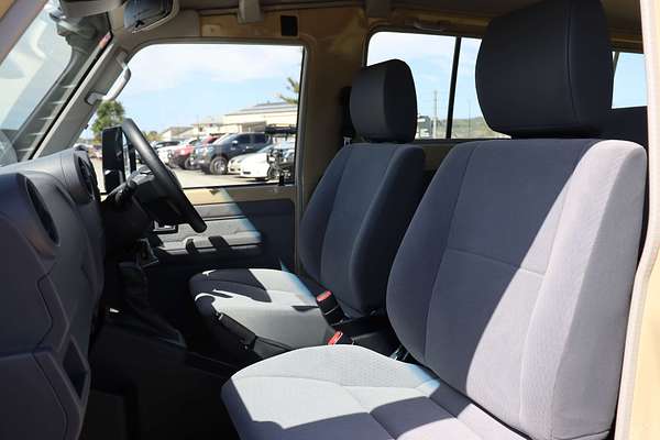 2025 Toyota Landcruiser GXL Troopcarrier GDJL78R