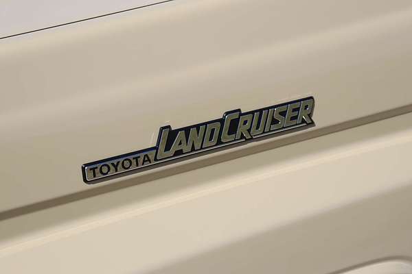 2025 Toyota Landcruiser GXL Troopcarrier GDJL78R