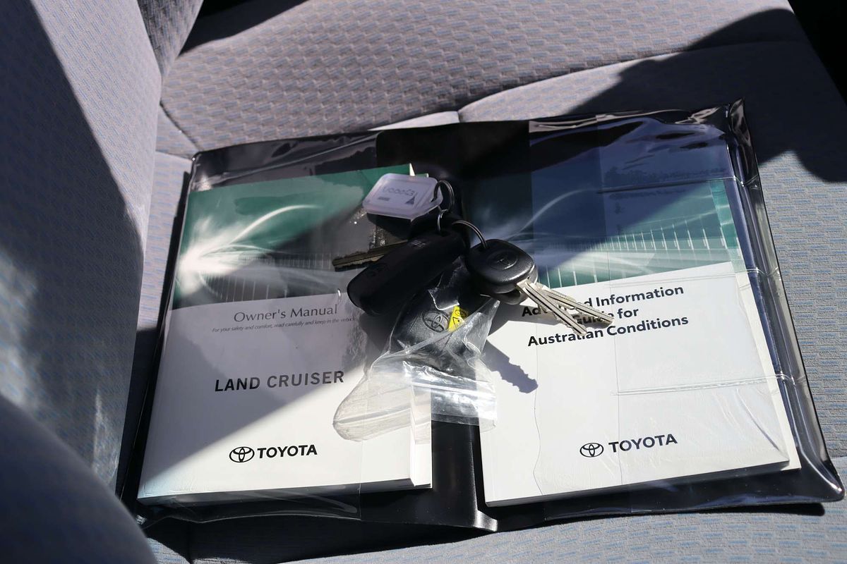 2025 Toyota Landcruiser GXL Troopcarrier GDJL78R
