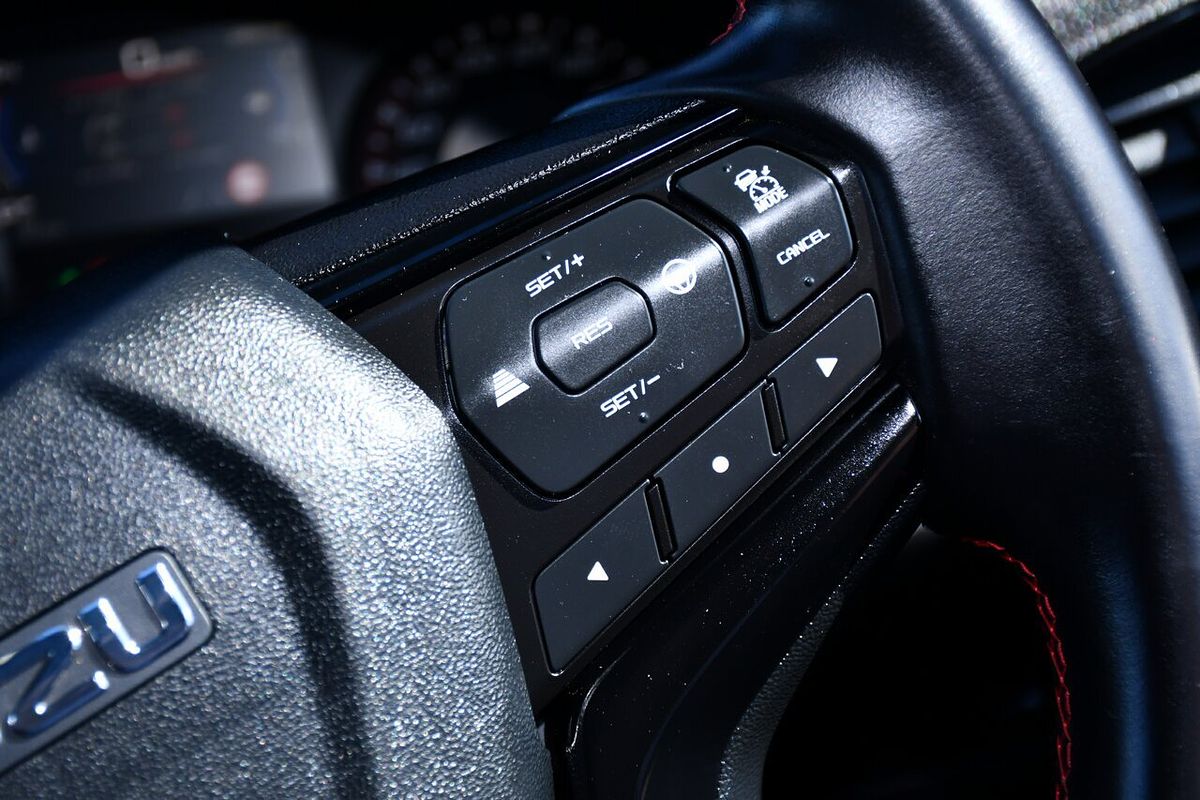 2023 Isuzu D-MAX X-TERRAIN 4X4