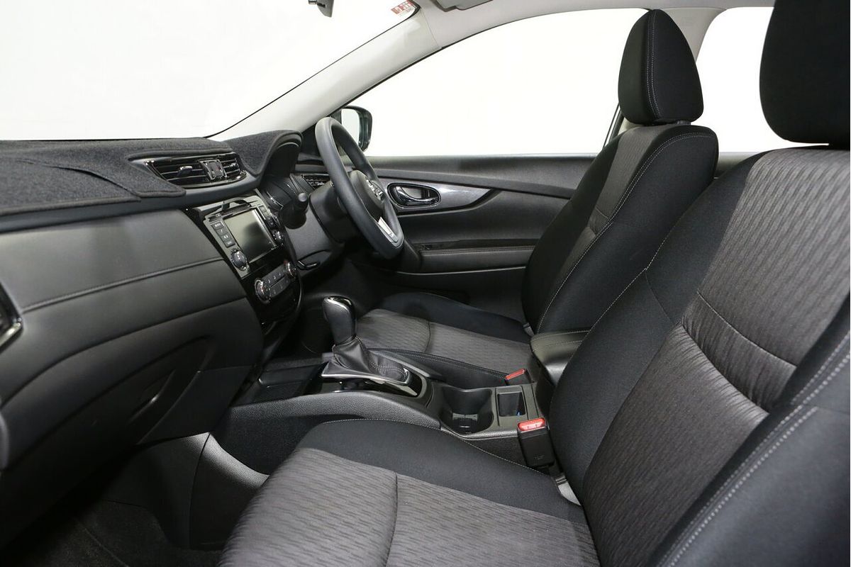2022 Nissan X-TRAIL ST T32