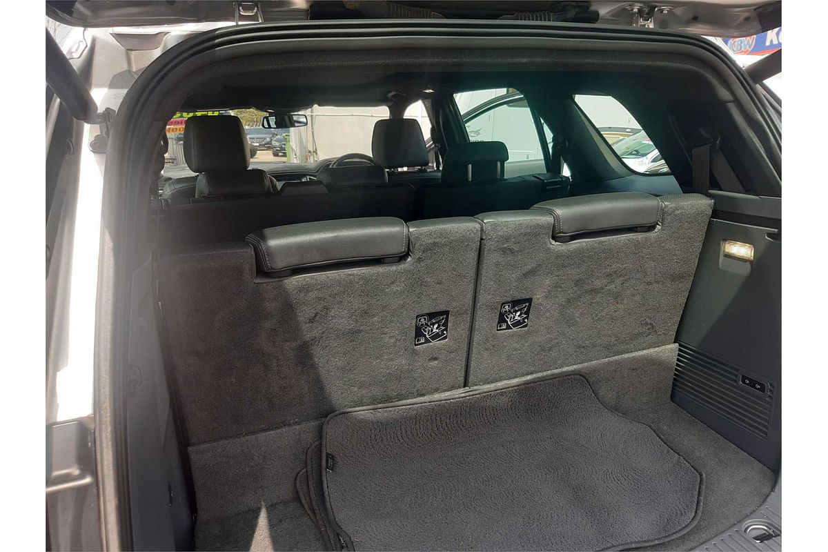 2017 Ford Everest TITANIUM (4WD) UA MY17.5 3.2L