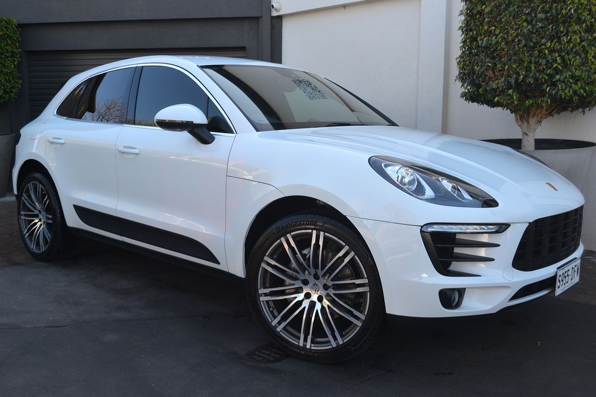 2016 Porsche Macan S 95B