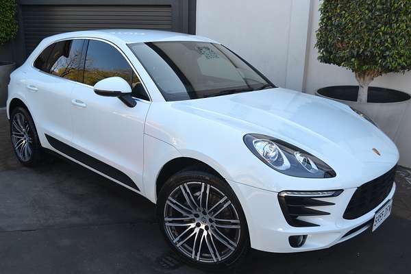 2016 Porsche Macan S 95B