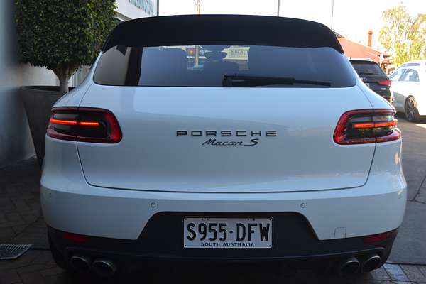 2016 Porsche Macan S 95B