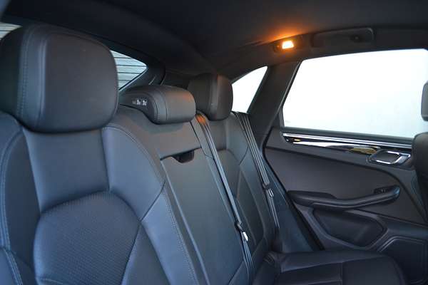 2016 Porsche Macan S 95B