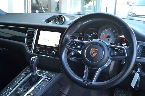 2016 Porsche Macan S 95B