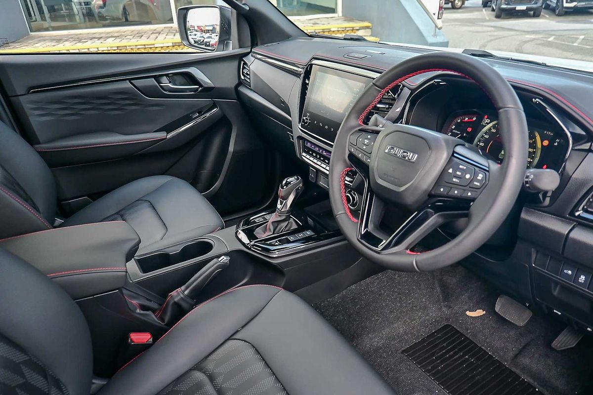 2025 Isuzu D-MAX X-TERRAIN 4X4
