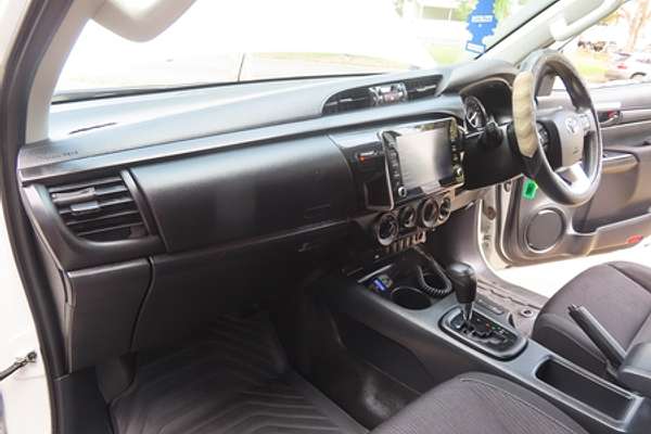 2022 Toyota Hilux SR GUN126R 4X4