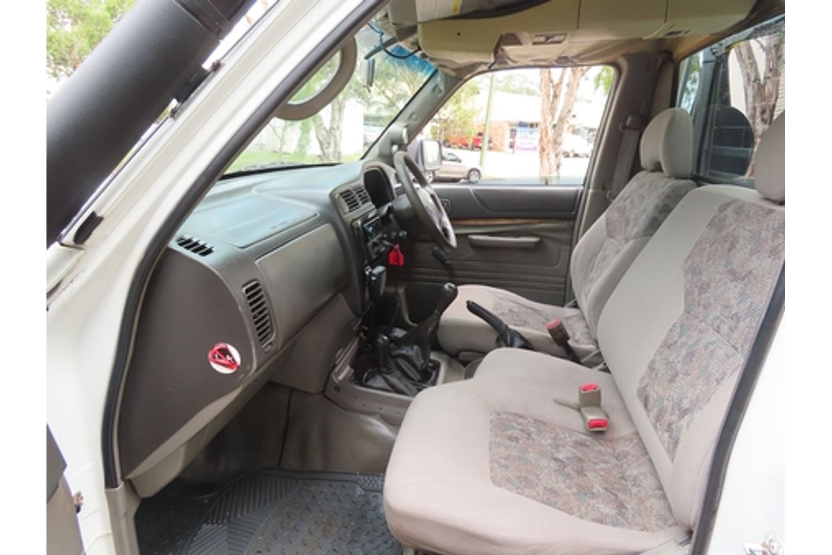 2006 Nissan Patrol DX GU II 4X4