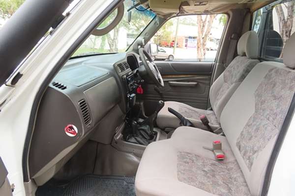2006 Nissan Patrol DX GU II 4X4