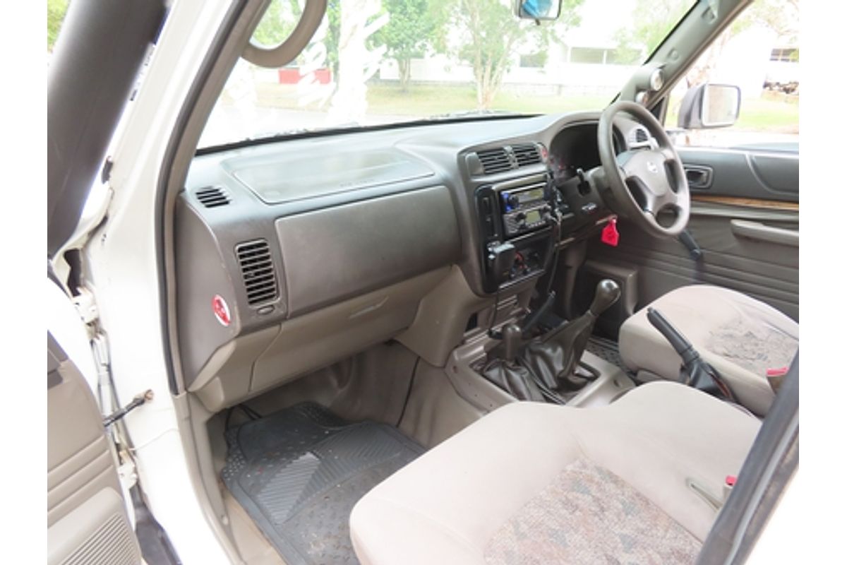 2006 Nissan Patrol DX GU II 4X4