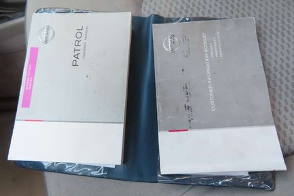 2004 Nissan Patrol ST GU III