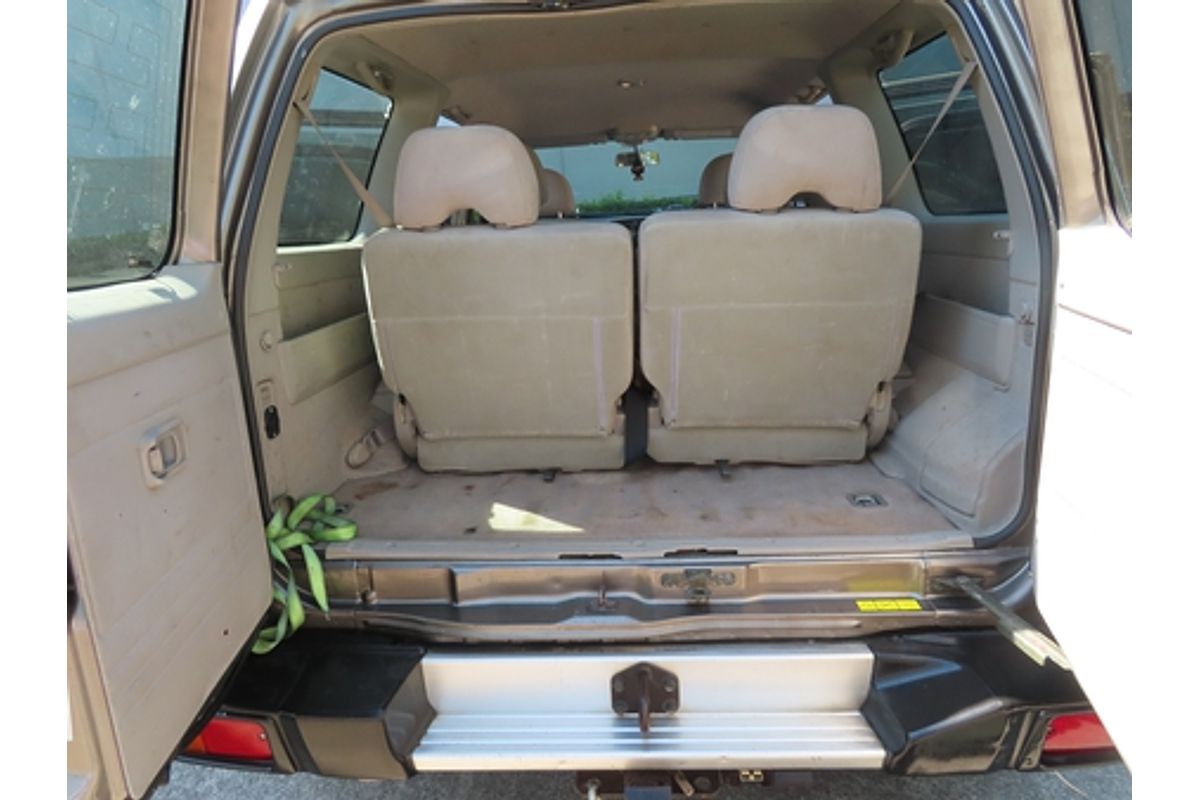 2004 Nissan Patrol ST GU III