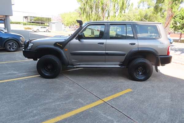 2004 Nissan Patrol ST GU III