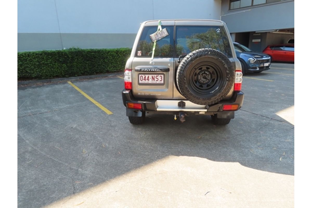 2004 Nissan Patrol ST GU III