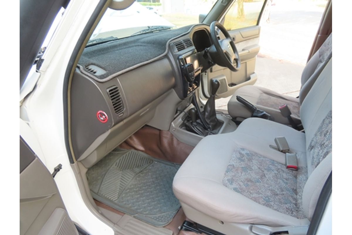 2008 Nissan Patrol DX GU 6