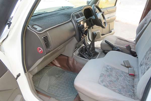 2008 Nissan Patrol DX GU 6