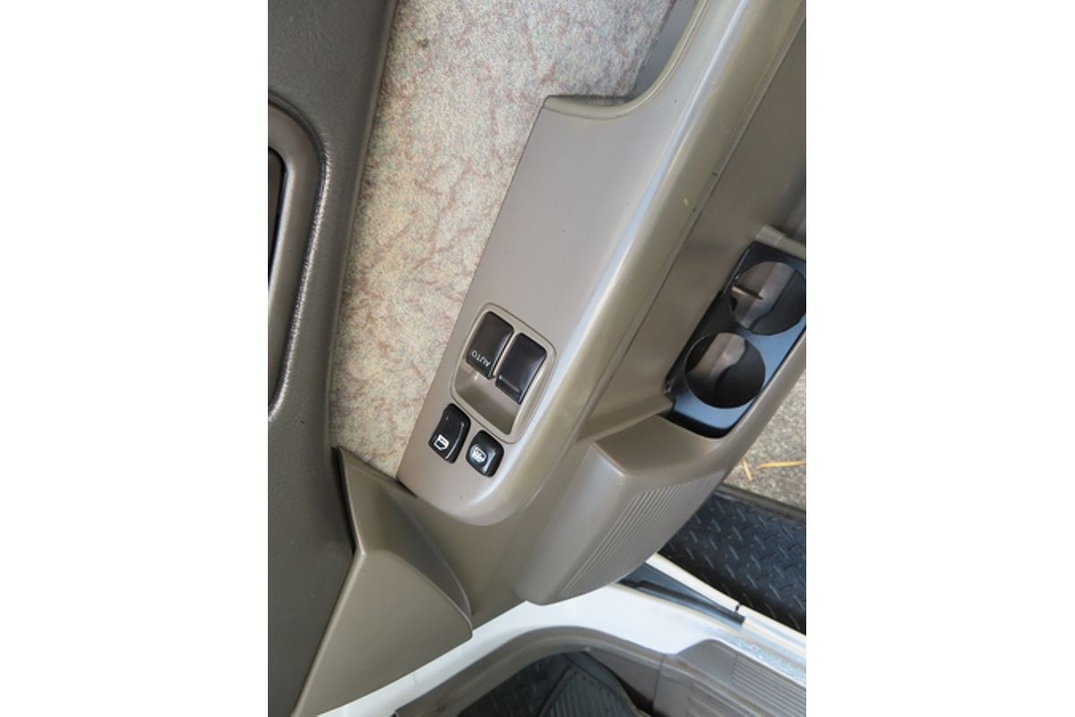 2008 Nissan Patrol DX GU 6