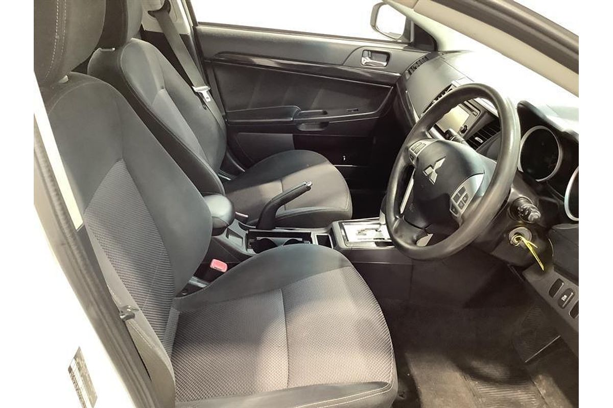 2016 Mitsubishi Lancer ES Sport CF