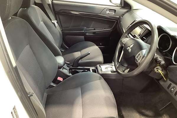 2016 Mitsubishi Lancer ES Sport CF