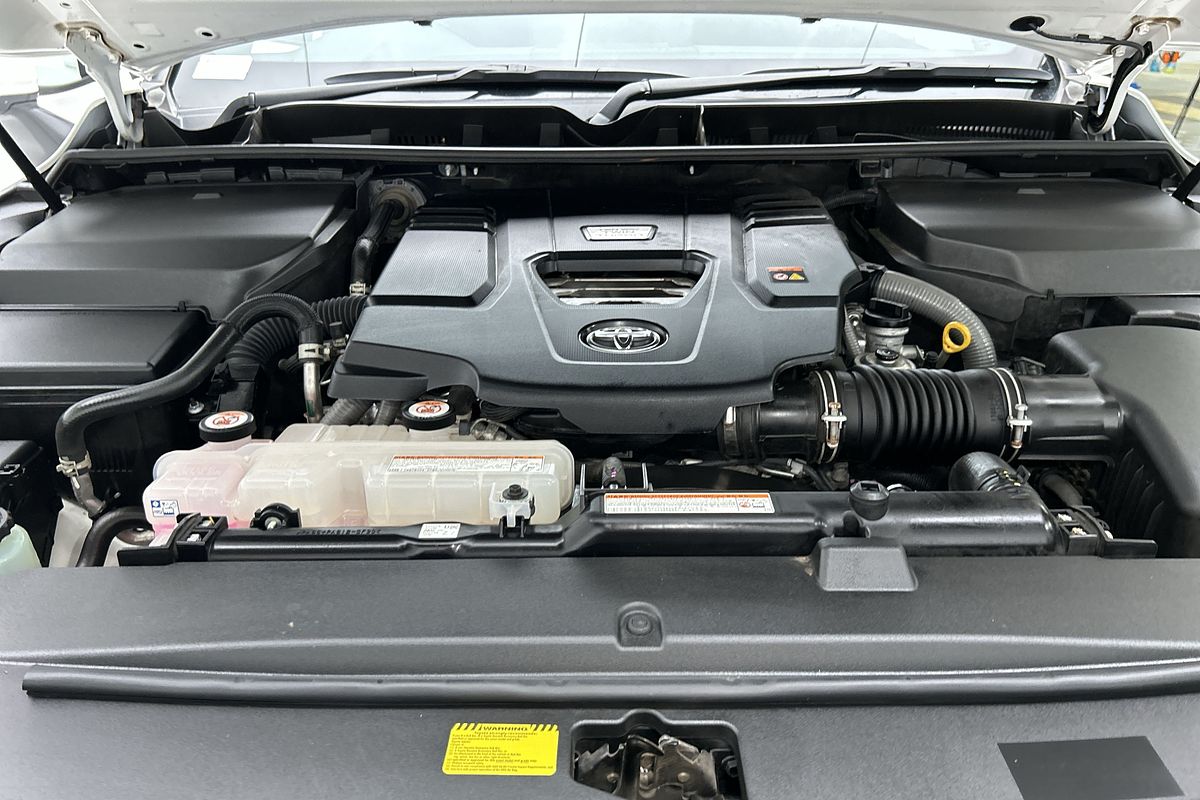 2023 Toyota Landcruiser GXL FJA300R