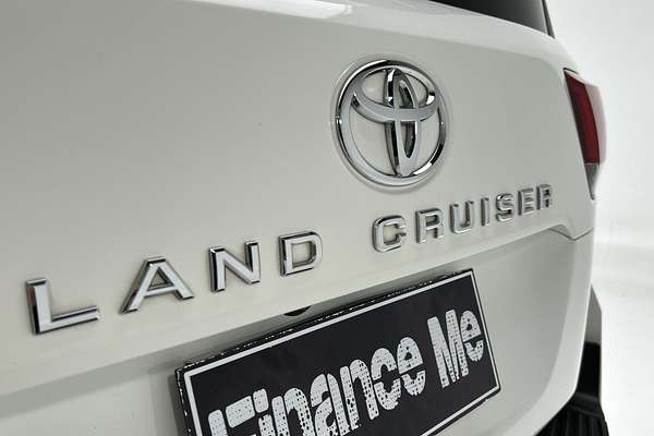 2023 Toyota Landcruiser GXL FJA300R