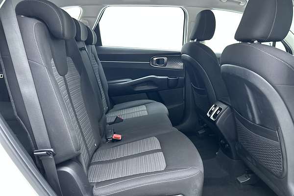 2023 Kia Sorento S MQ4
