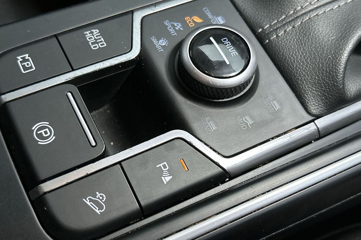 2023 Kia Sorento S MQ4