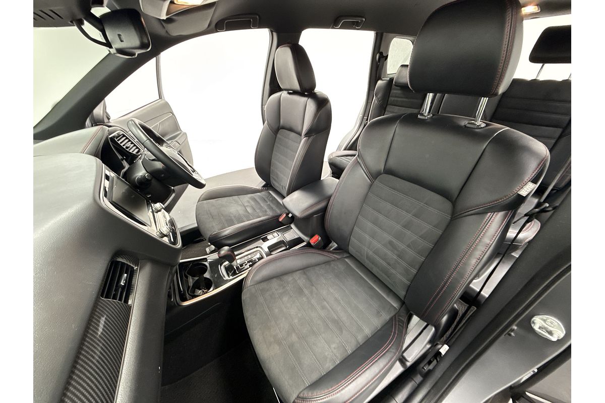 2021 Mitsubishi Outlander Black Edition ZL