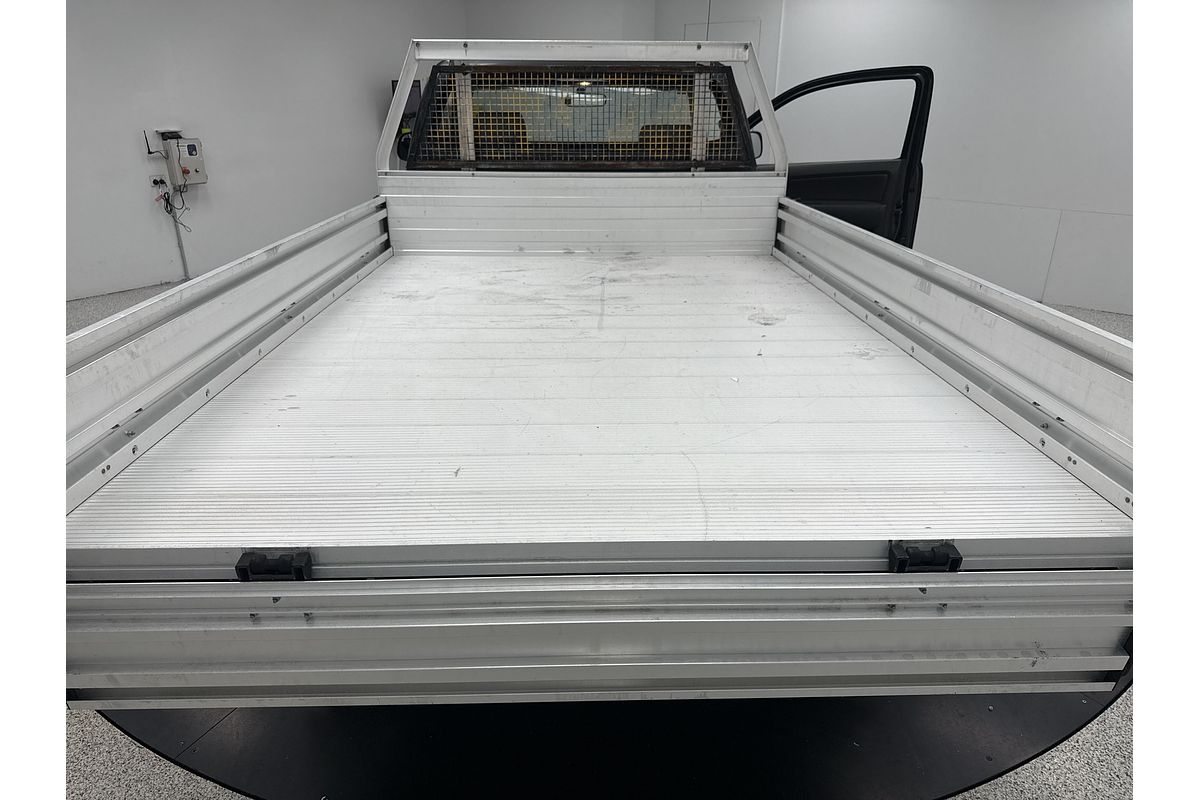 2015 Toyota Hilux Workmate TGN16R Rear Wheel Drive