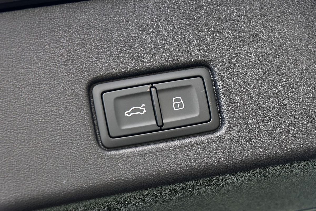 2024 Audi Q4 e-tron 45 F4