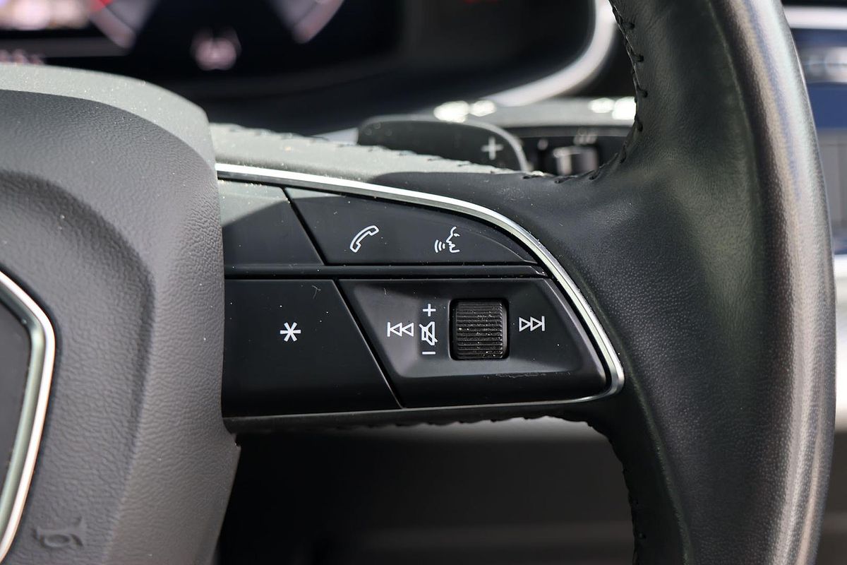 2019 Audi Q8 55 TFSI F1