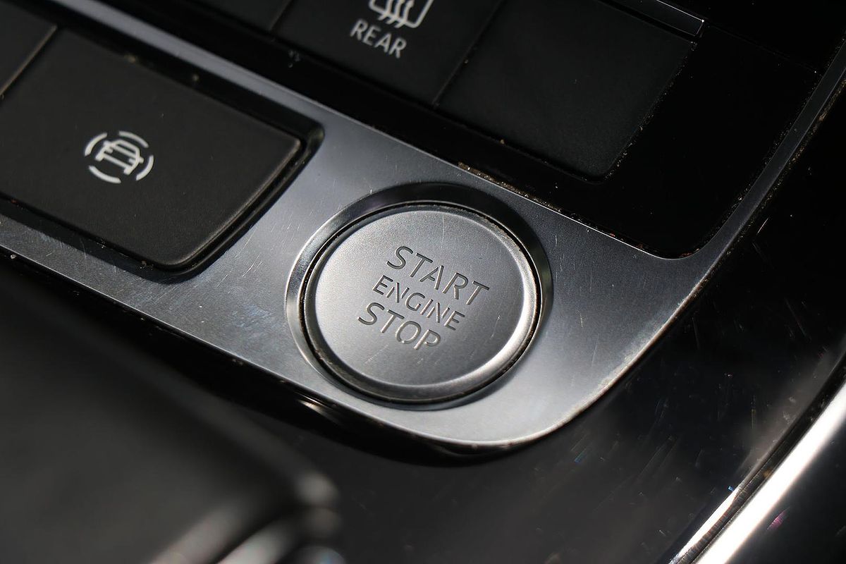 2019 Audi Q8 55 TFSI F1