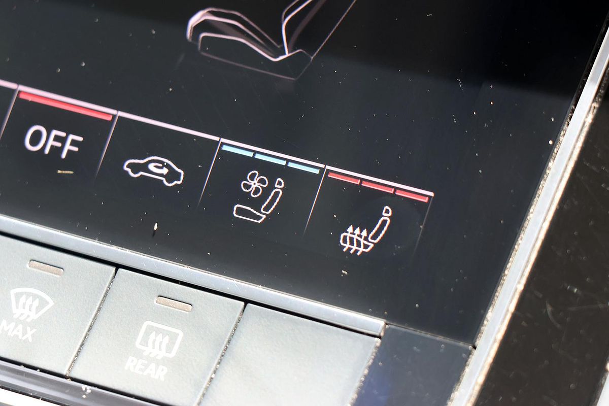 2019 Audi Q8 55 TFSI F1