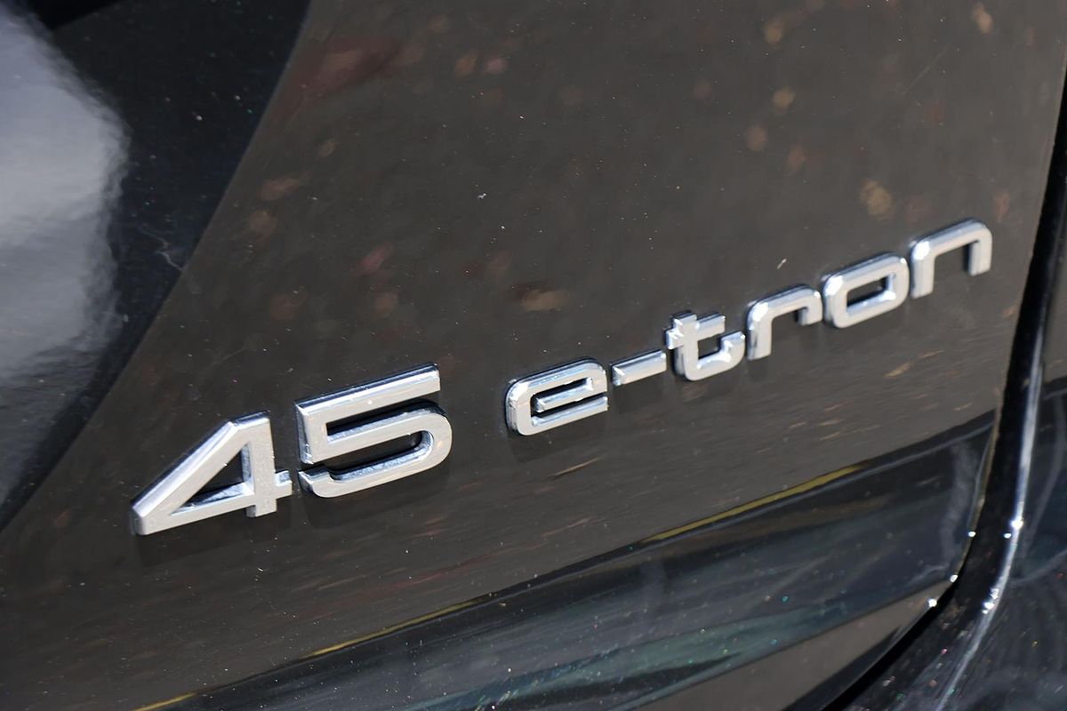2024 Audi Q4 e-tron 45 F4