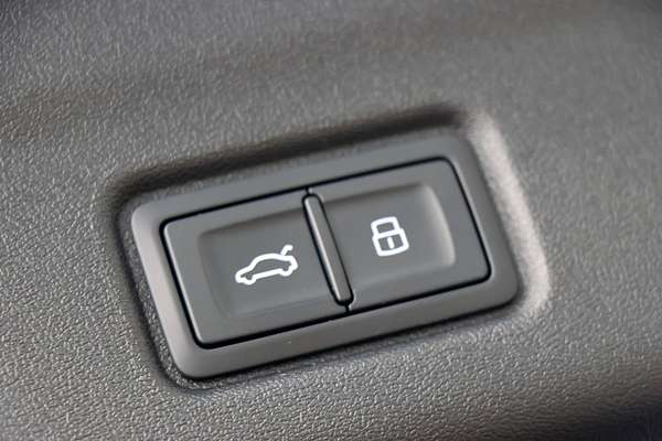 2025 Audi Q6 e-tron GF