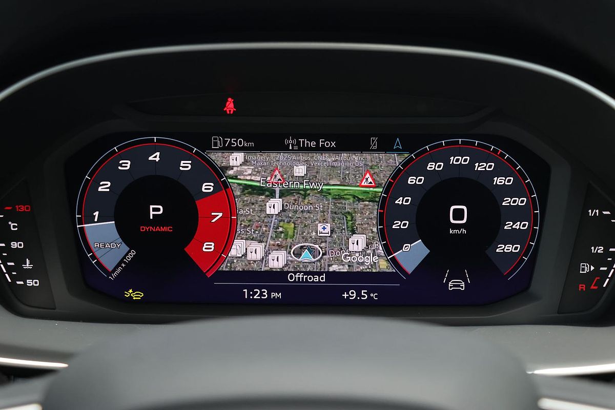 2025 Audi Q3 35 TFSI S line edition F3