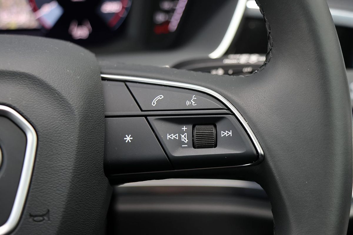 2025 Audi Q3 35 TFSI S line edition F3