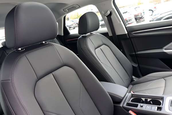 2025 Audi Q3 35 TFSI S line edition F3