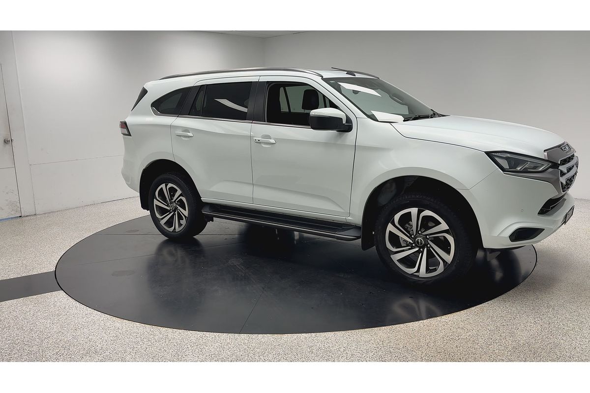 2021 Isuzu MU-X LS-T