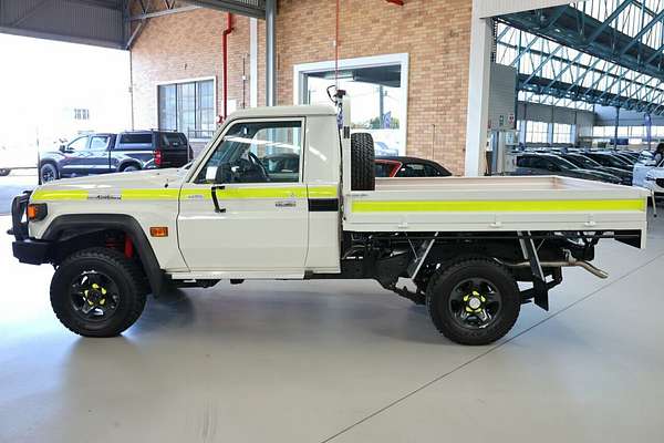 2025 Toyota Landcruiser GXL VDJL79R 4X4