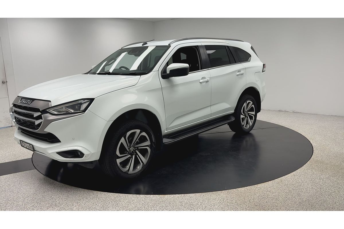 2021 Isuzu MU-X LS-T