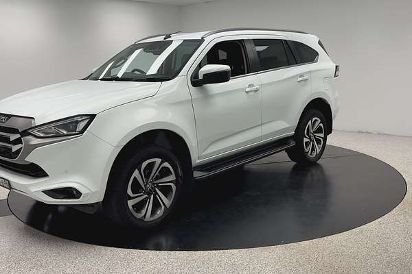 2021 Isuzu MU-X LS-T