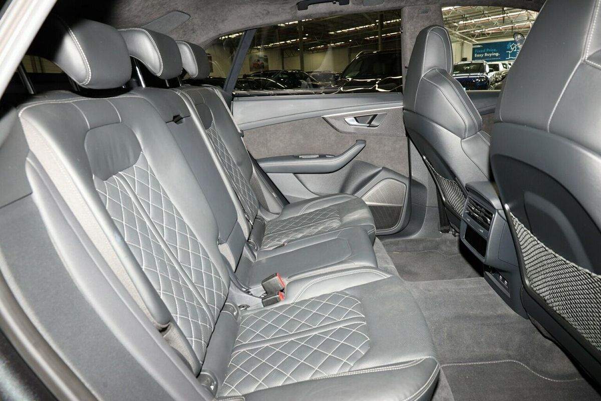 2020 Audi SQ8 TDI F1