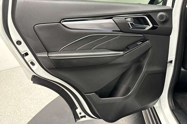 2021 Isuzu MU-X LS-T