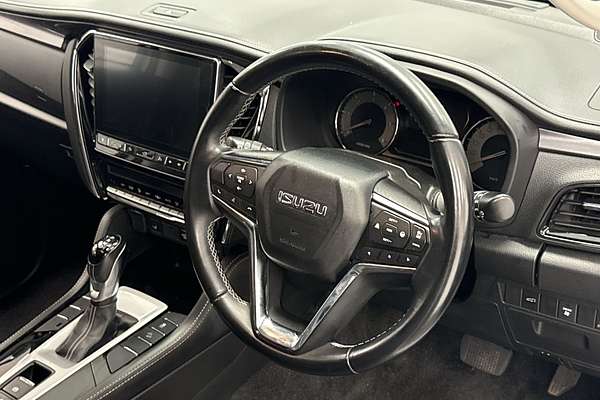 2021 Isuzu MU-X LS-T