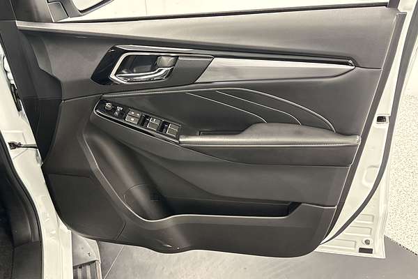2021 Isuzu MU-X LS-T