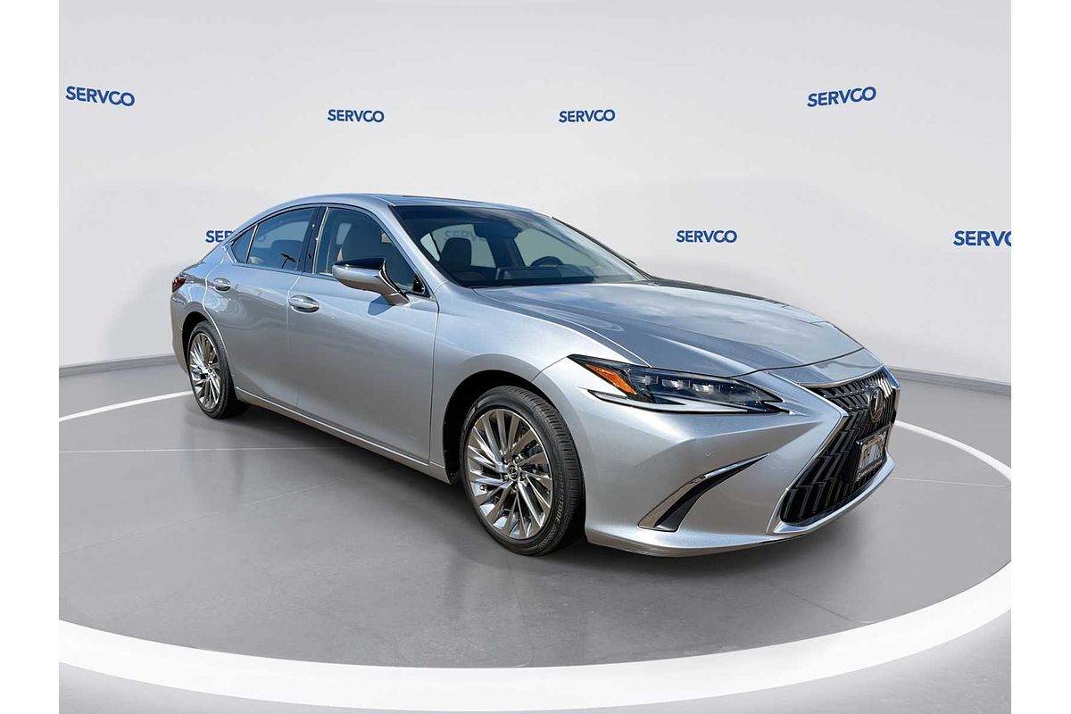 2022 Lexus ES Luxury